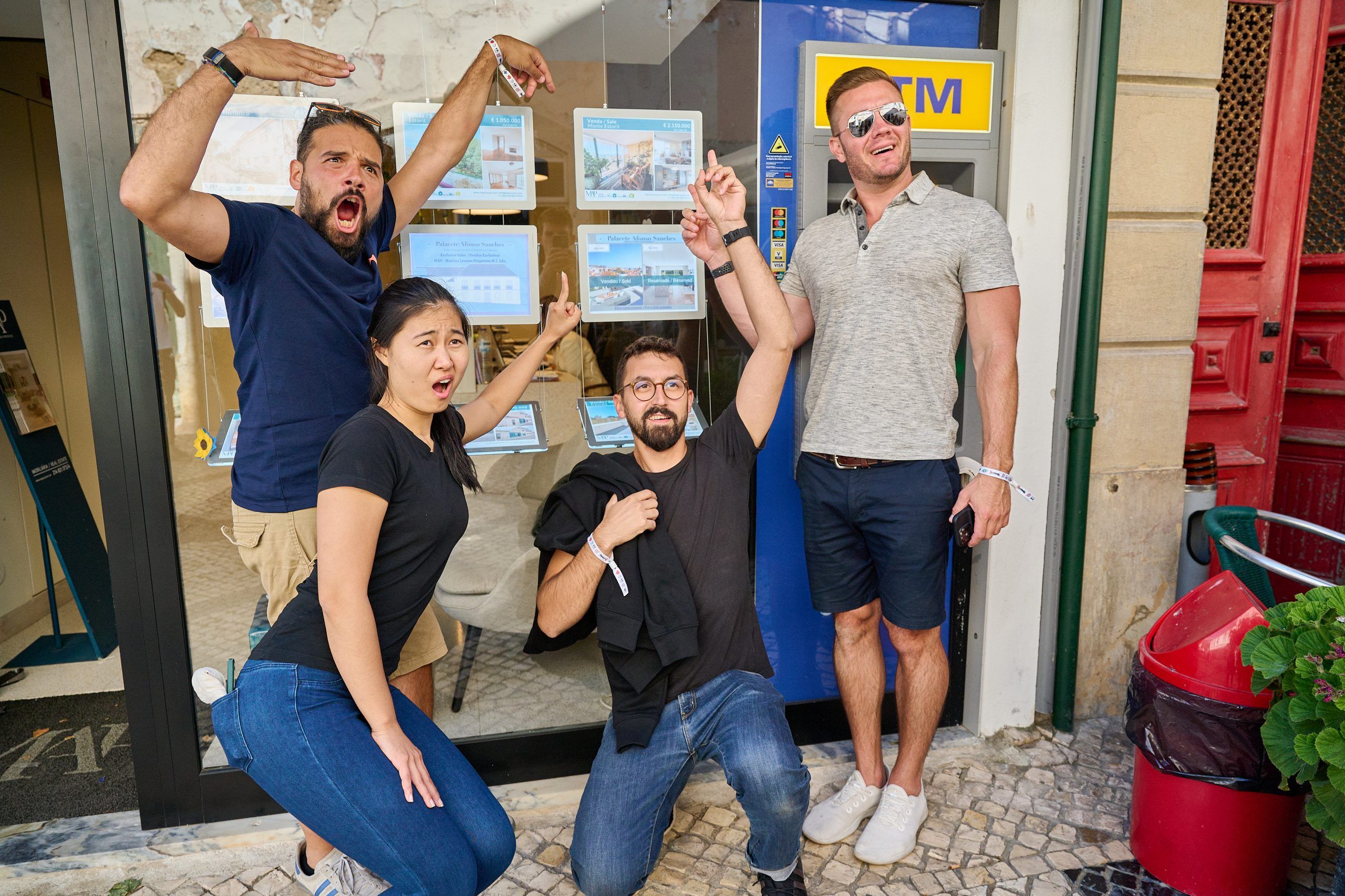 Colleagues collaborating during an Infinite team-building experience