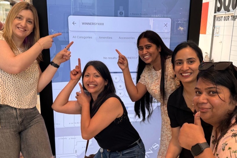 Singapore-Indoor-Team-Building-Game-in-Action-2-Small Mall Hunters is an exciting new Indoor Game for Singapore Teams